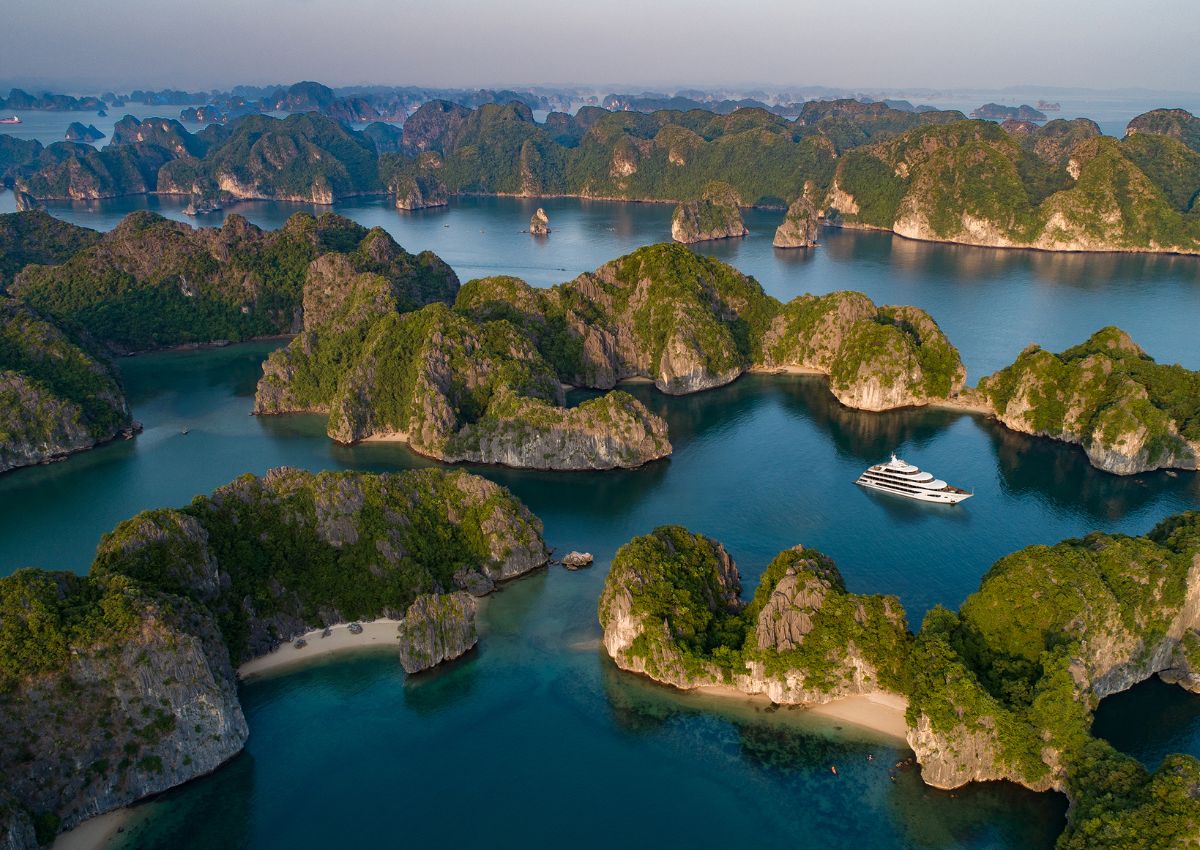 Review du lịch Cát Bà 2 ngày 1 đêm