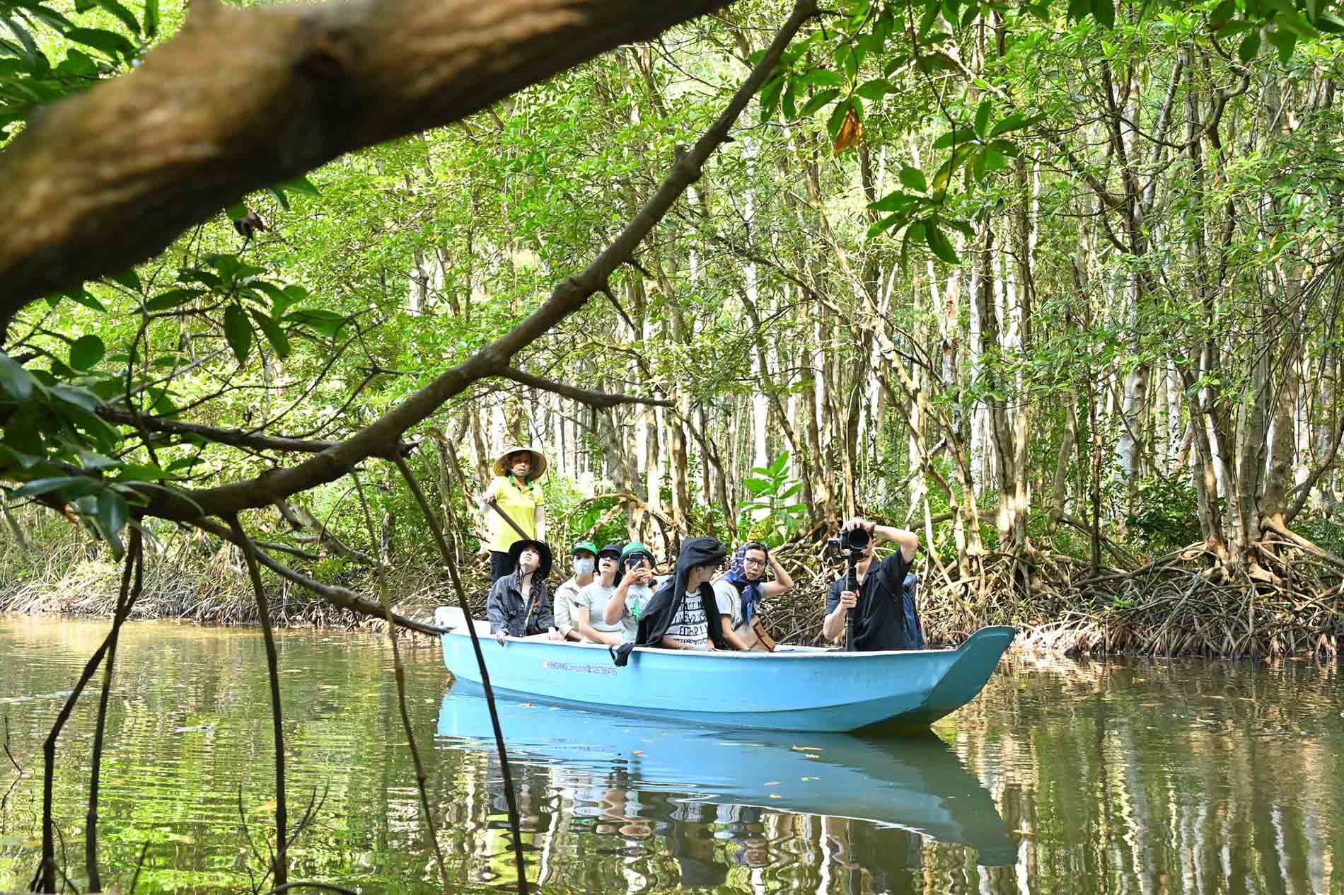 Tham quan khu du lịch Vàm Sát