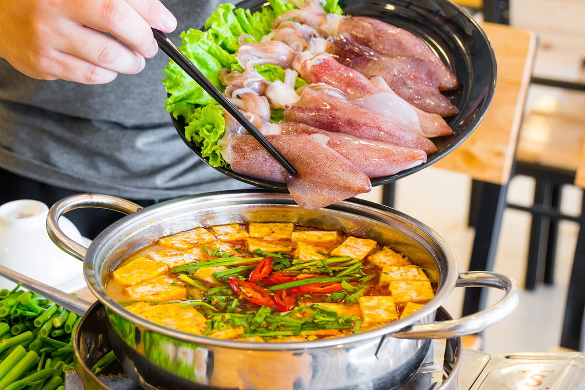 Lau muc is frequently featured on Nha Trang food tours