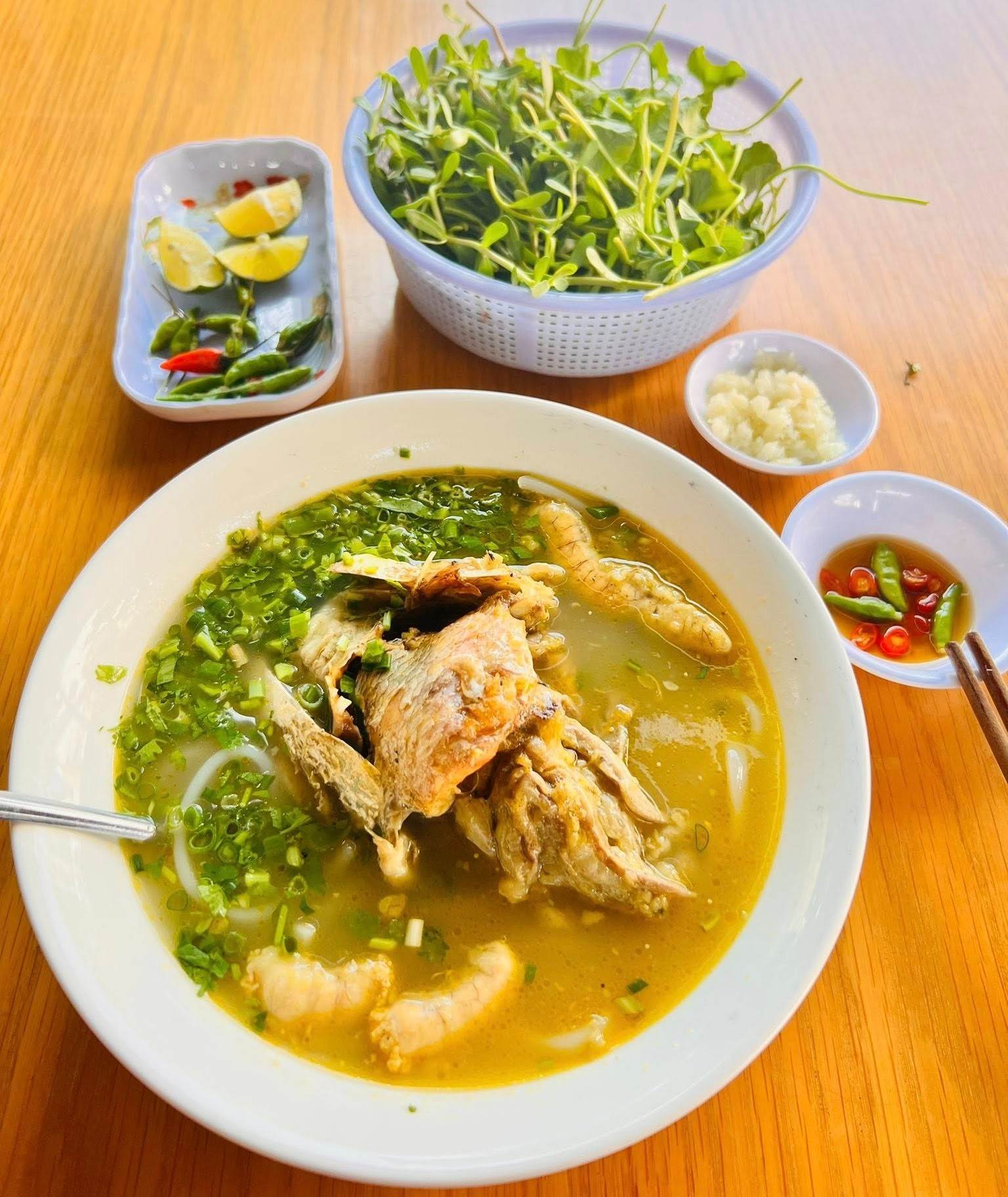 Bánh canh cá lóc Vũng Tàu O Linh