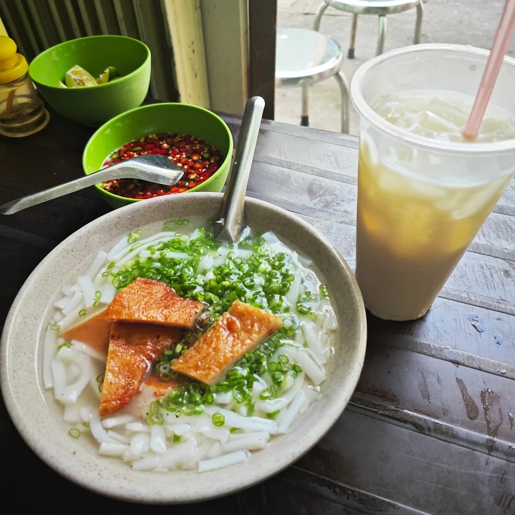Bánh canh chợ Xóm Lưới Vũng Tàu