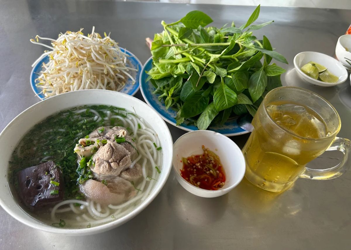 Bánh canh Trảng Bàng Bé Năm