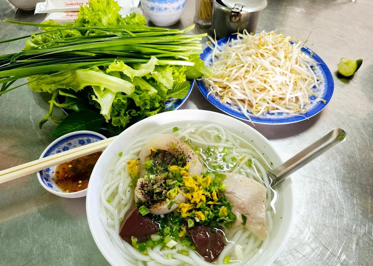 Bánh canh Út Huệ Tây Ninh