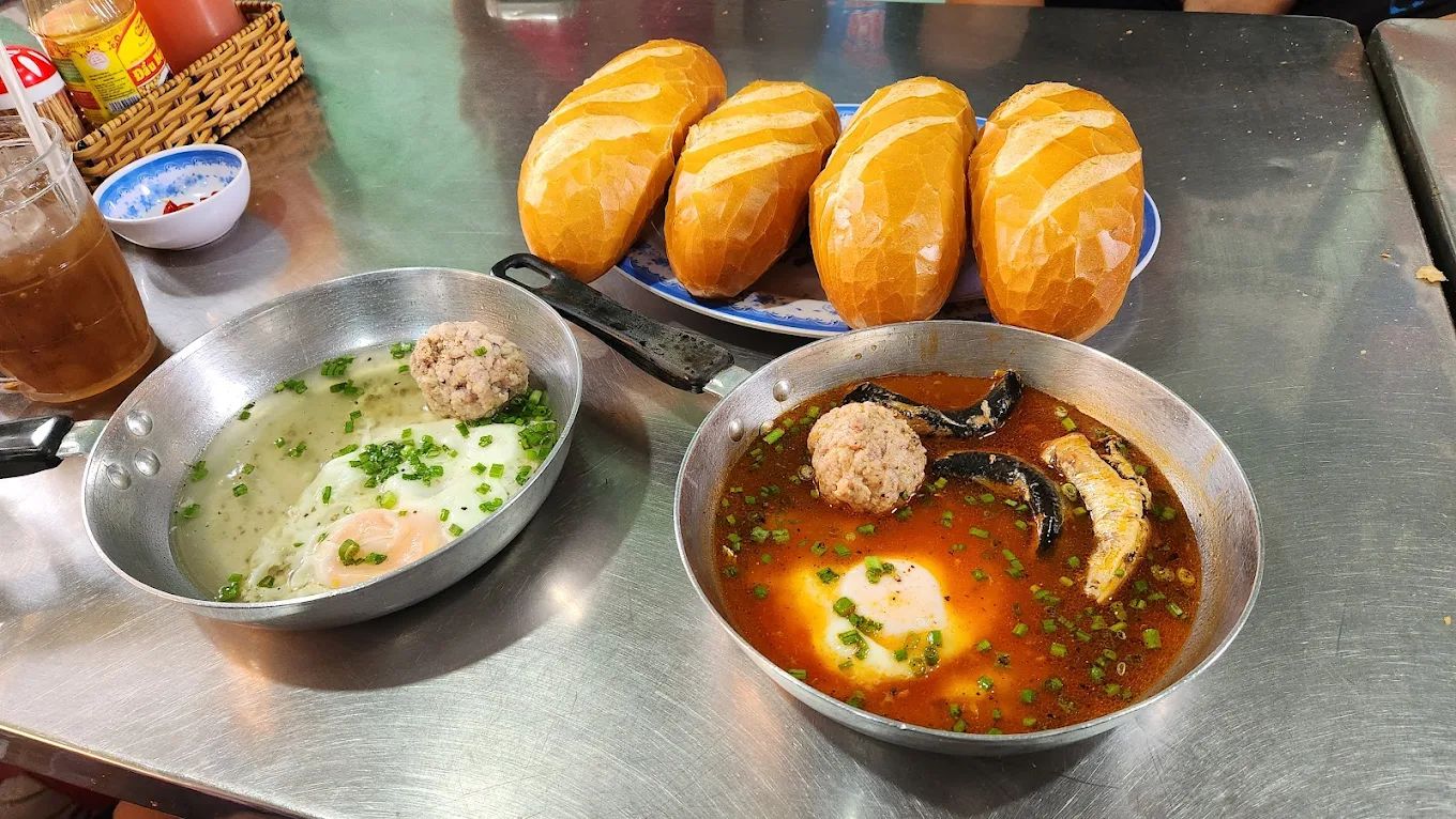 ăn sáng Vũng Tàu Bánh mì xíu mại chảo 31 Tú Xương
