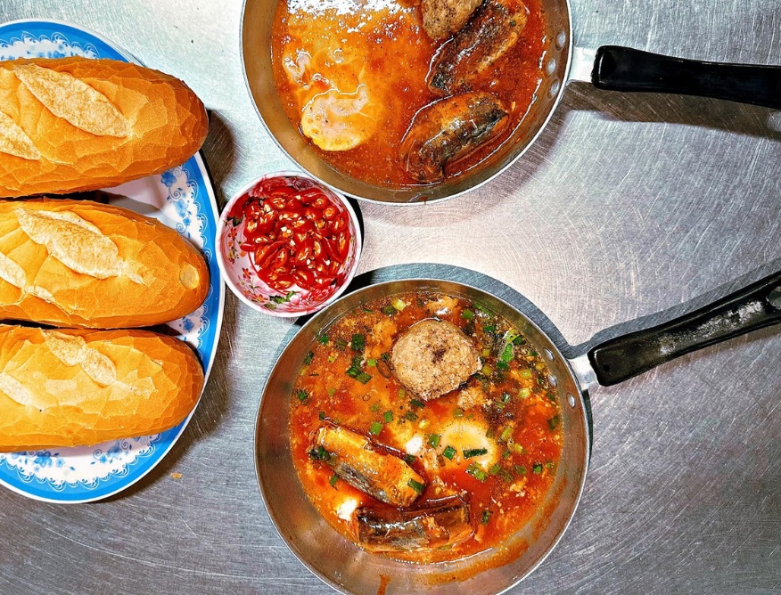 Bánh mì xíu mại Vũng Tàu Hàng Quyên 