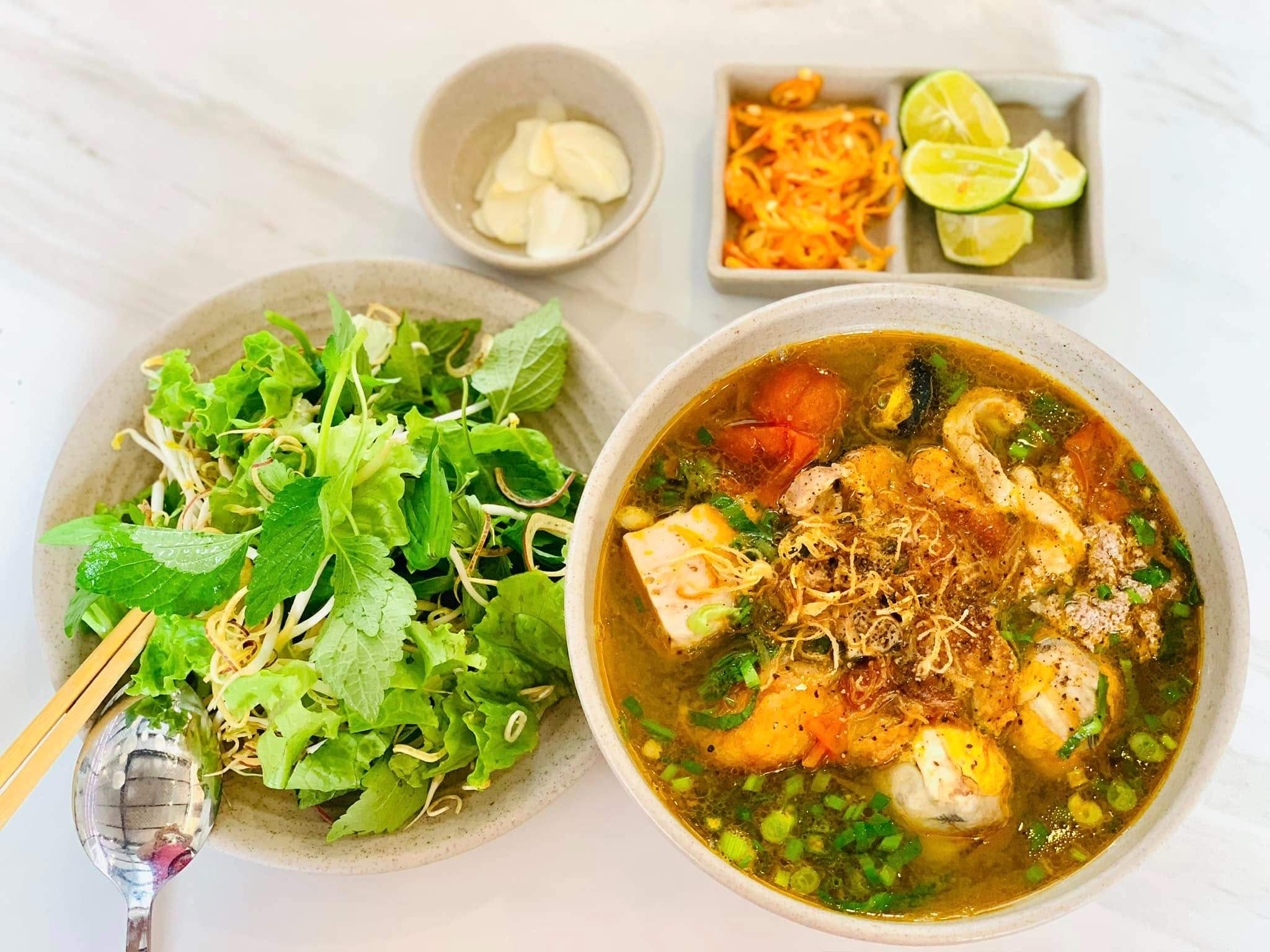 Bún riêu ốc cá Minh Nam Vũng Tàu