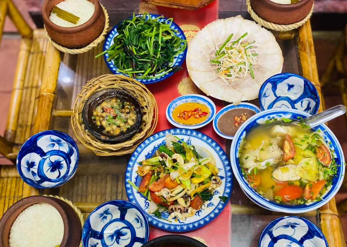 Quán cơm ngon Vũng Tàu Cơm Niêu Rau Tập Tàng Vũng Tàu