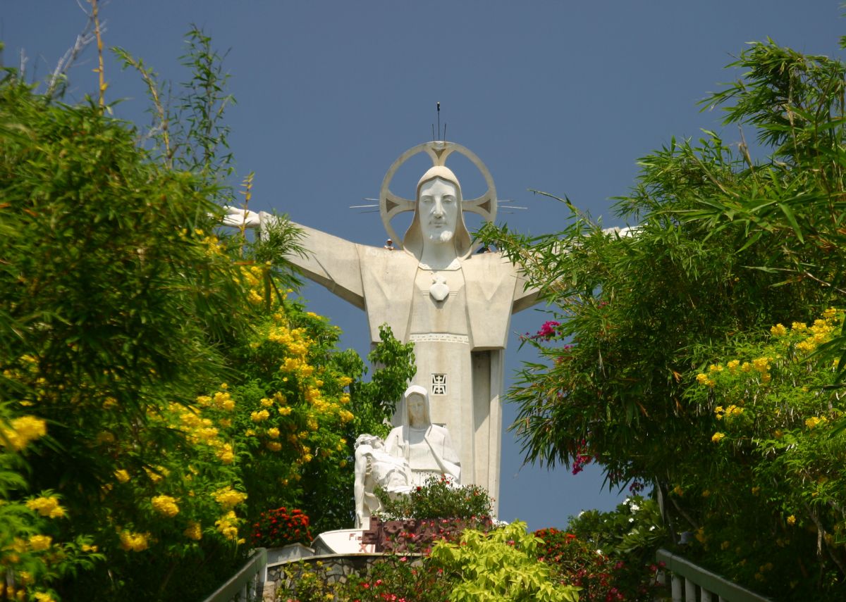 Hình ảnh tượng Chúa Kito Vũng Tàu