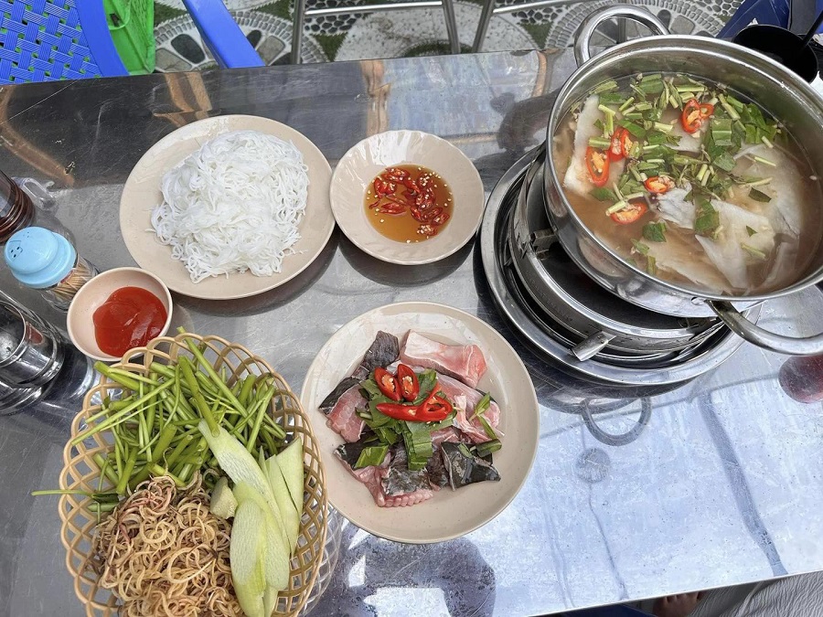 Lẩu cá đuối Vũng Tàu