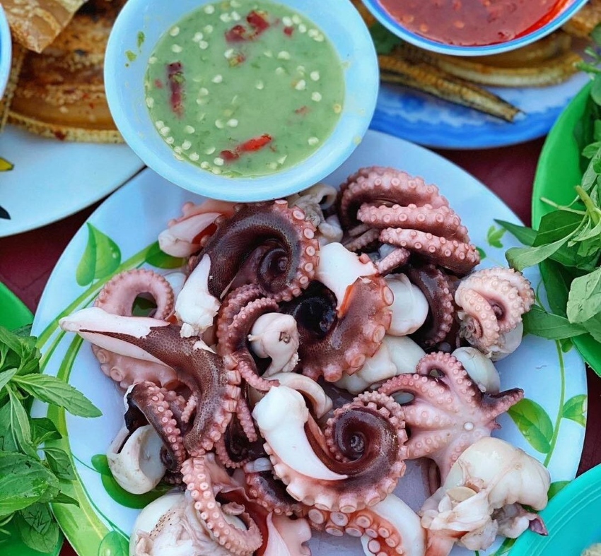 Dinh Cô Món ngon Long Hải