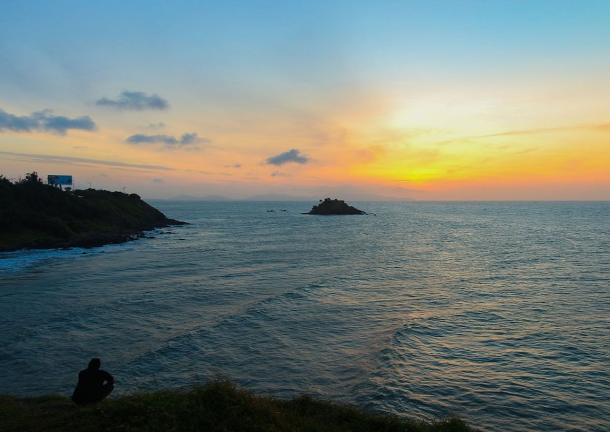 Mũi Nghinh Phong Ngắm cảnh biển từ mũi Nghinh Phong