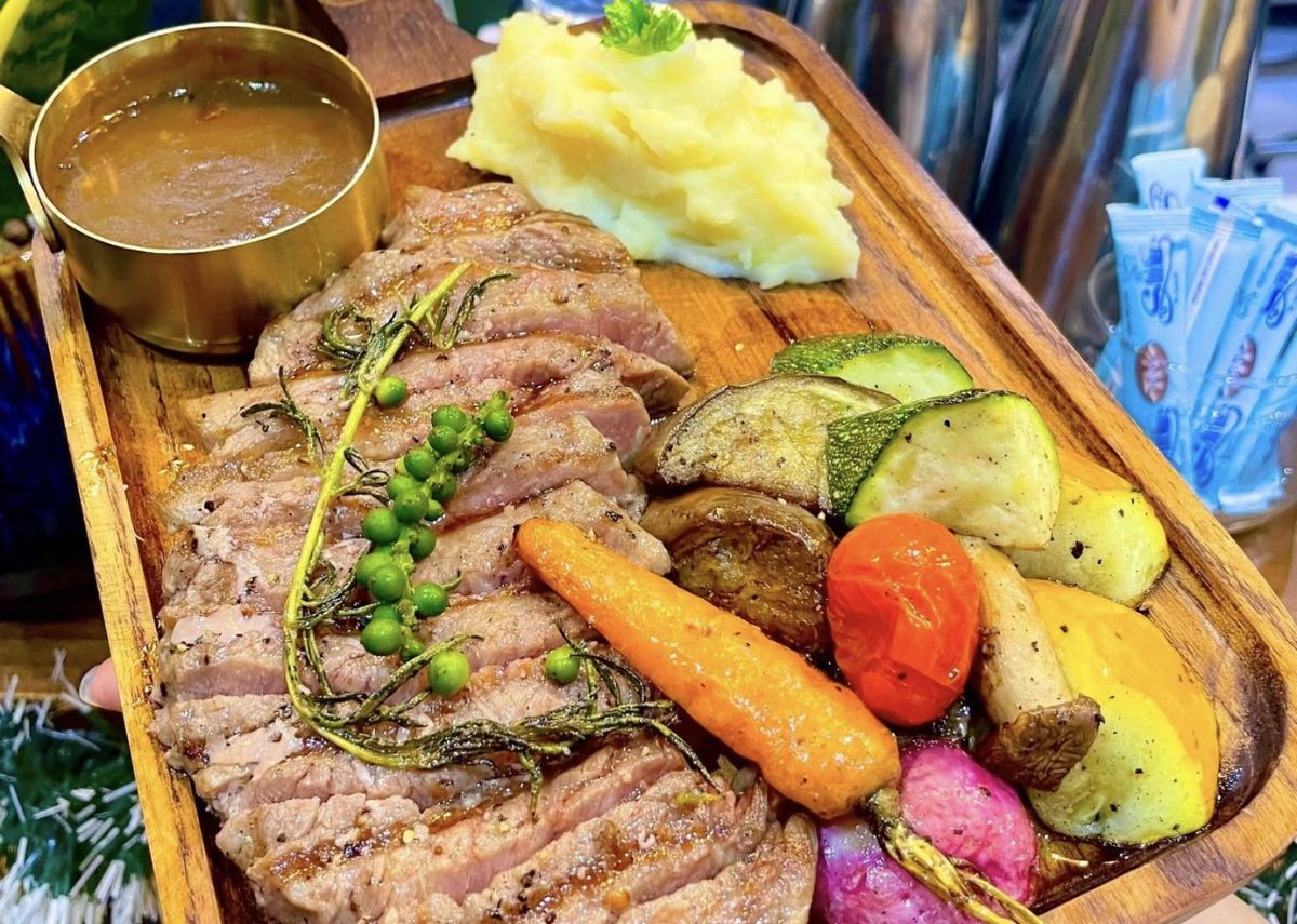 Nomad Nosh Café & Crafts Đà Nẵng