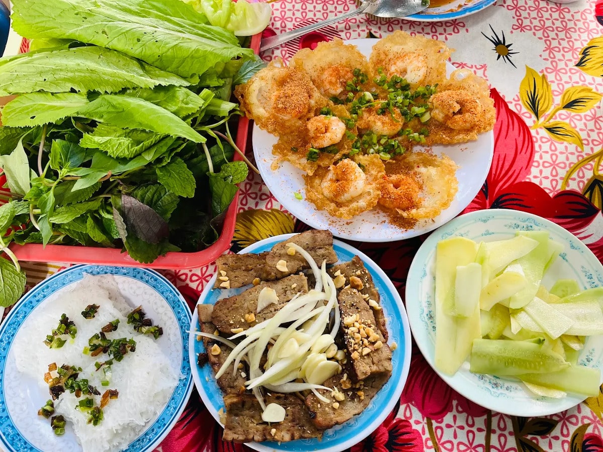 phố ăn vặt Vũng Tàu