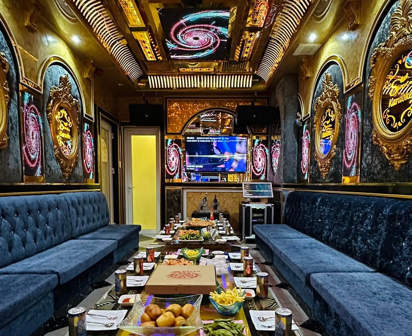 Phòng hát hiện đại quán karaoke Nha Trang