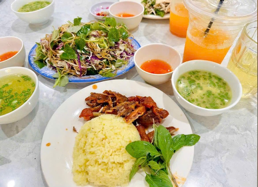 Quán cơm gà Vũng Tàu được đánh giá cao