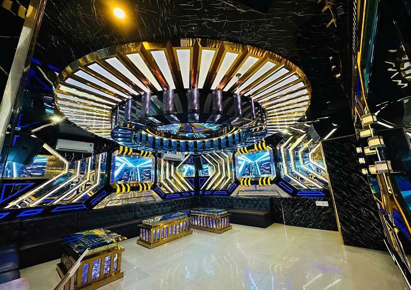 Quán karaoke Nha Trang XV