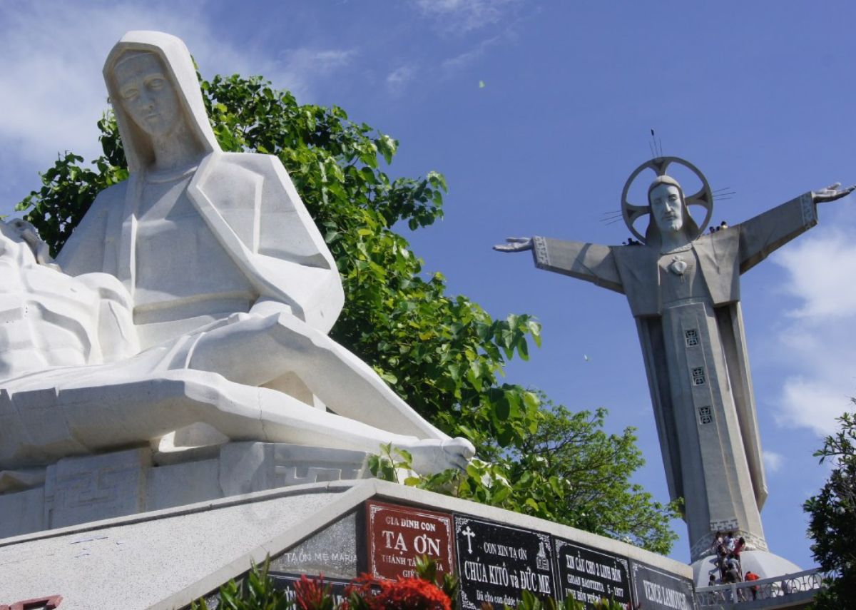 Tham quan tượng Chúa Kito miễn phí