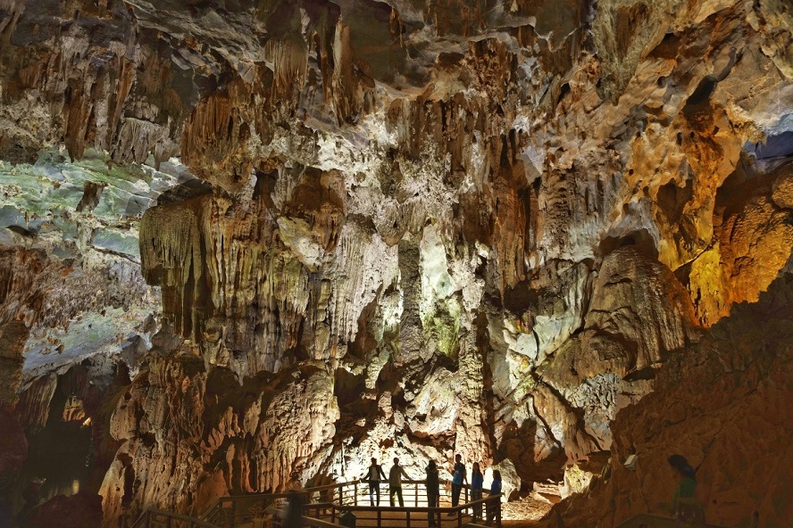the magnificent Tien Son Cave
