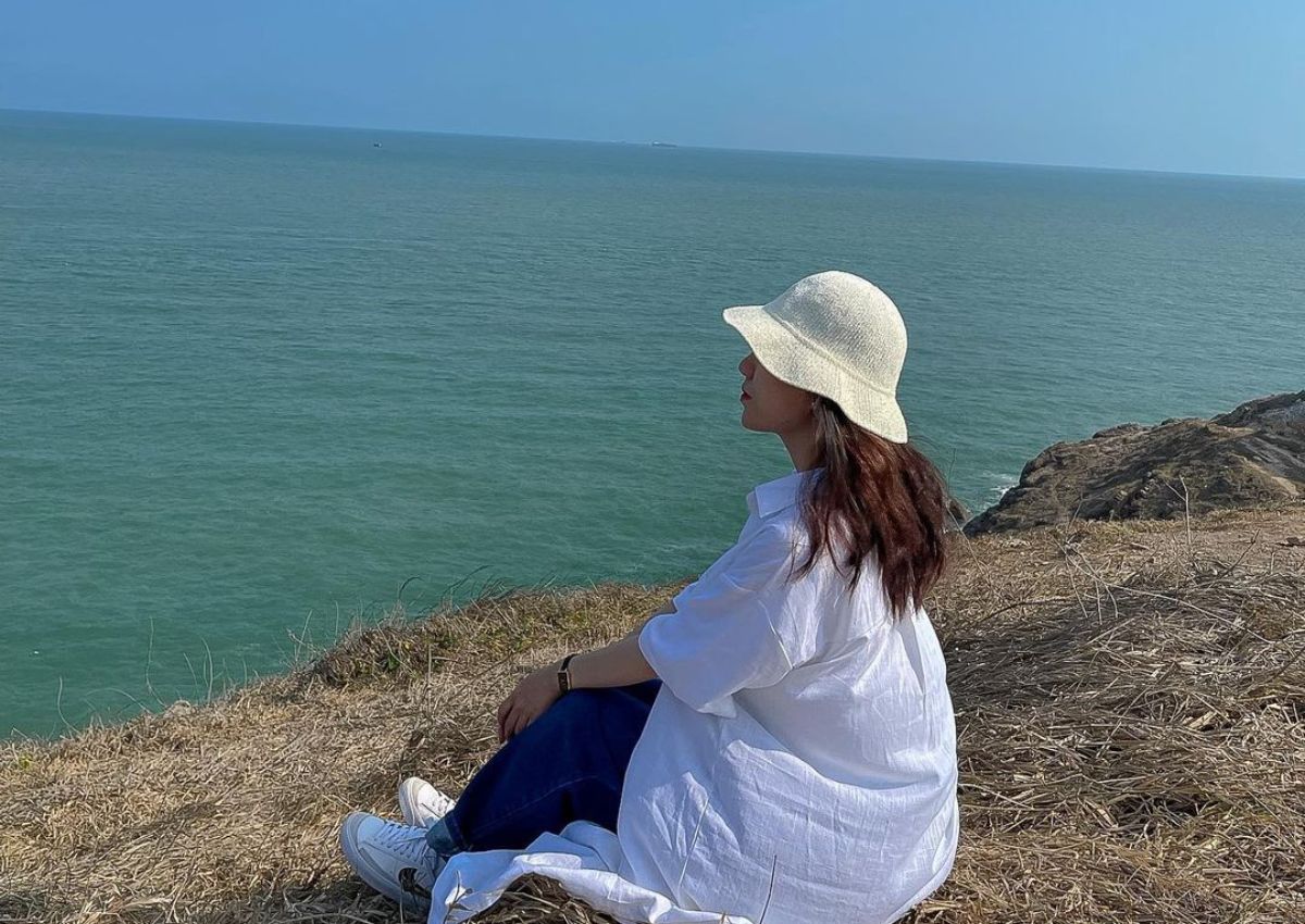 Mũi Nghinh Phong Từ mũi Nghinh Phong ngắm cảnh biển đẹp