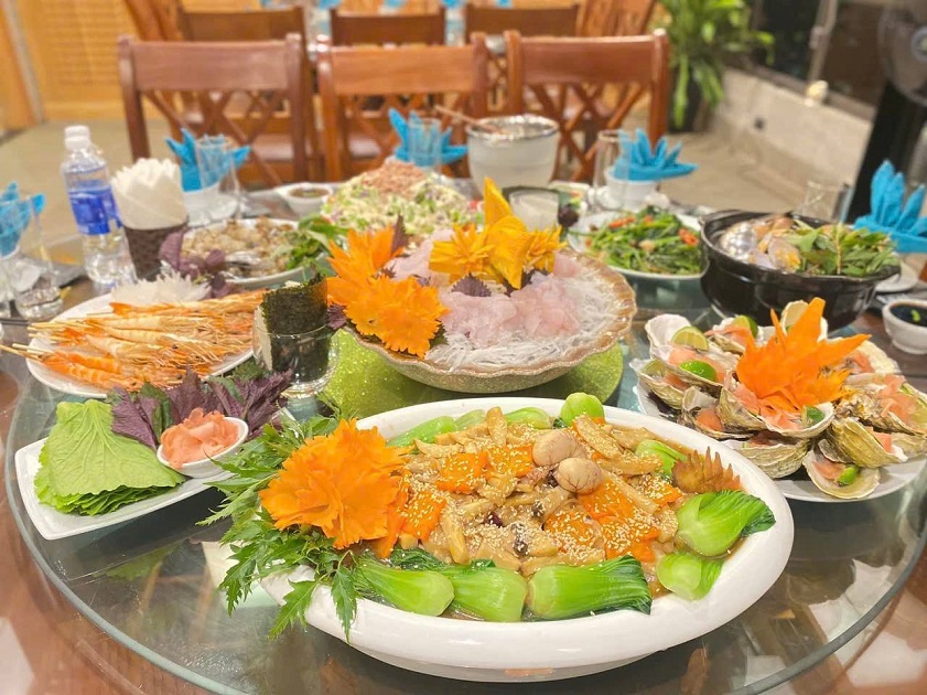1983 Restaurant in Hoa Binh