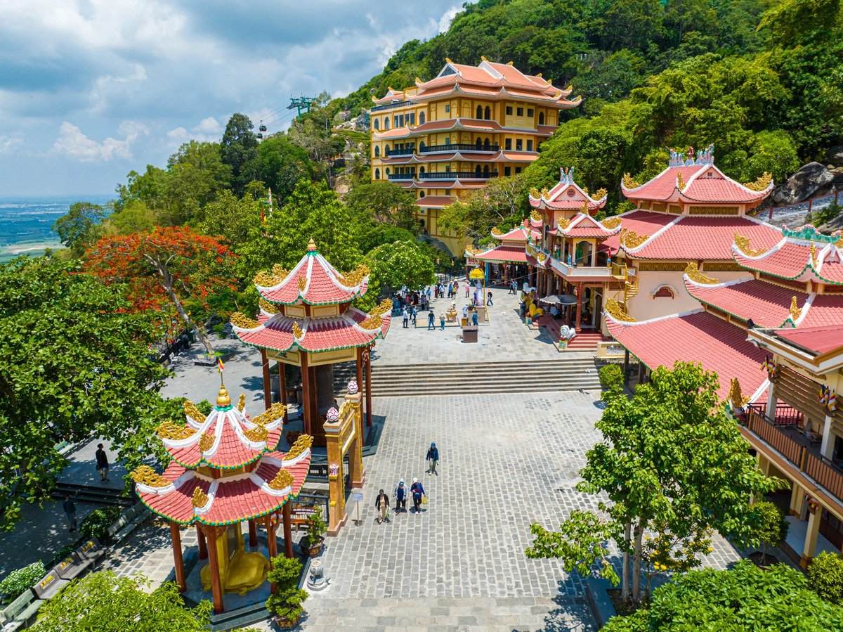 Du lịch chùa Bà Tây Ninh