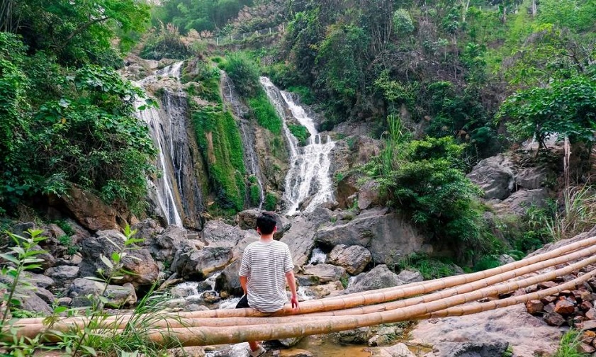 Go Lao waterfall Go Lao waterfall in Vietnam