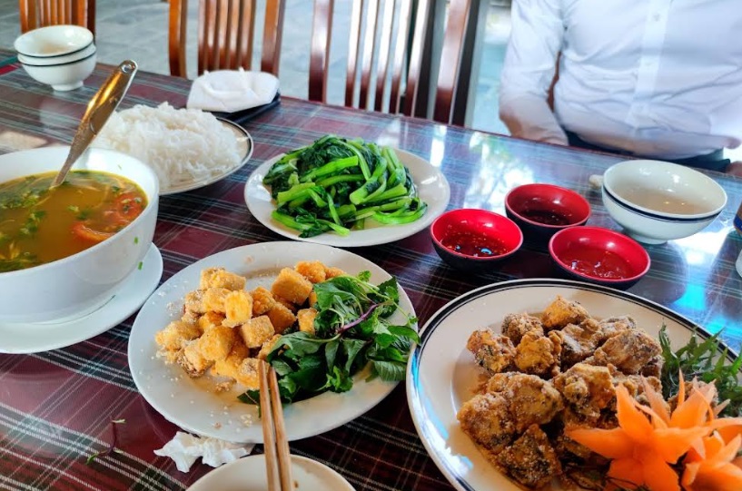 Quan Ngon Restaurant in Hoa Binh