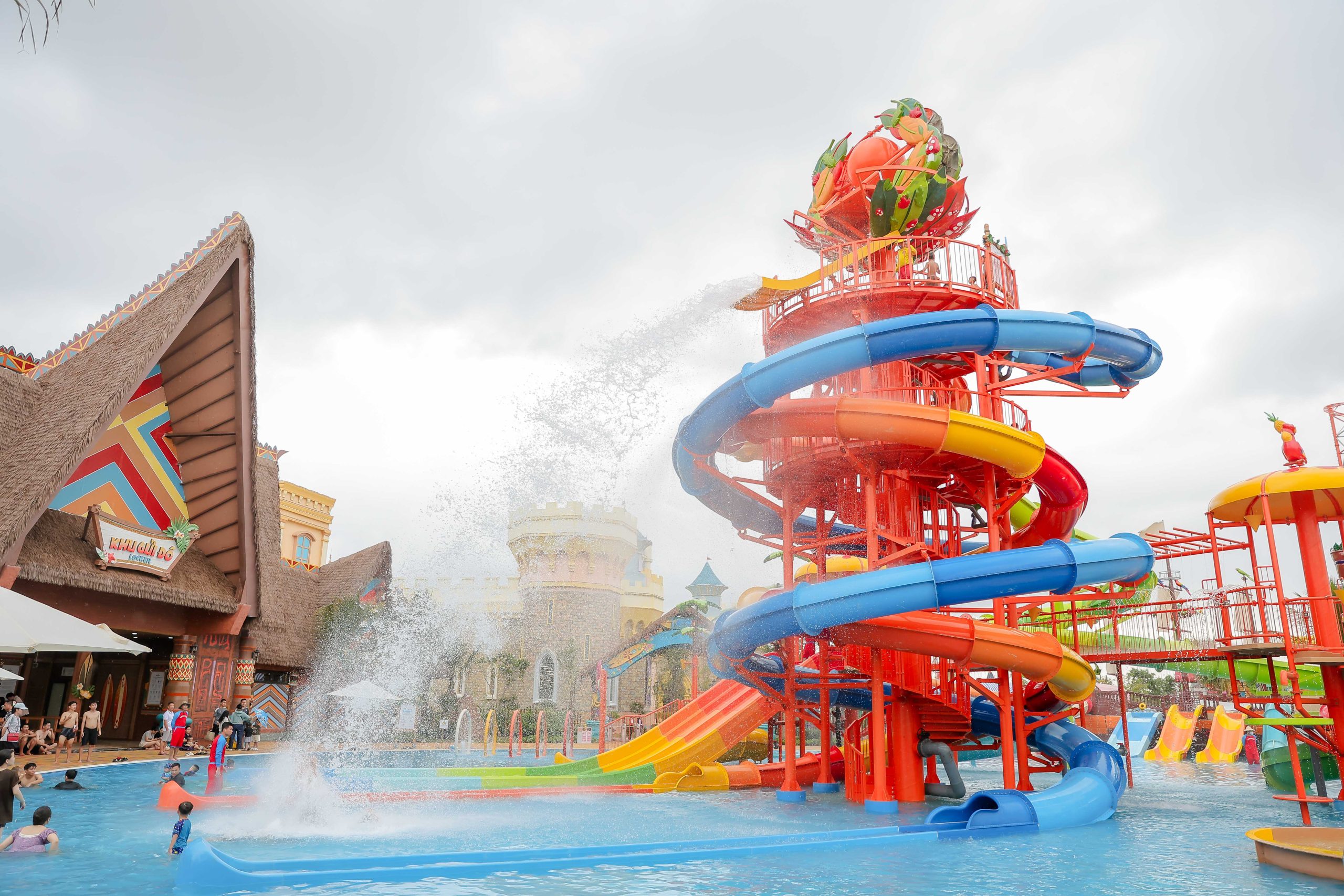 VinWonders Vu Yen Cong vien nuoc (2)