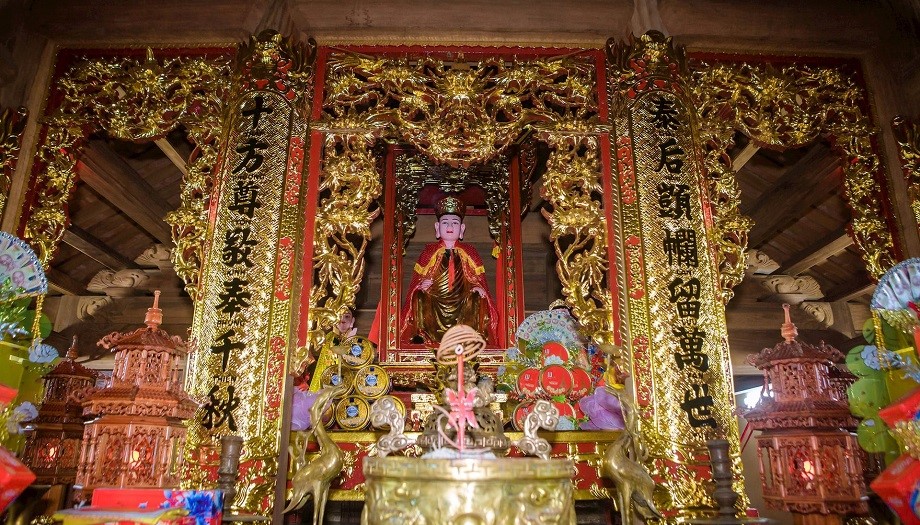 Đền Đươi Ban thờ Nguyên phi Ỷ Lan ở đền Đươi