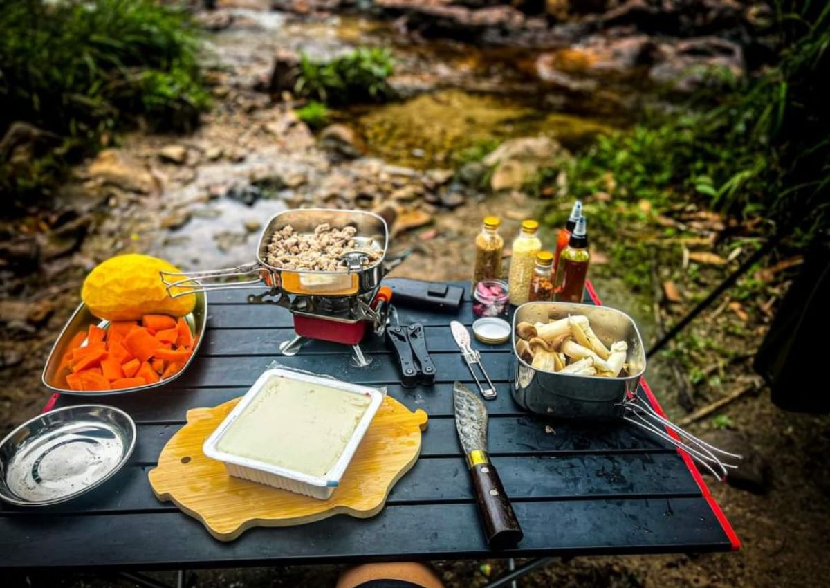 Cắm trại, dã ngoại ở Suối Trúc