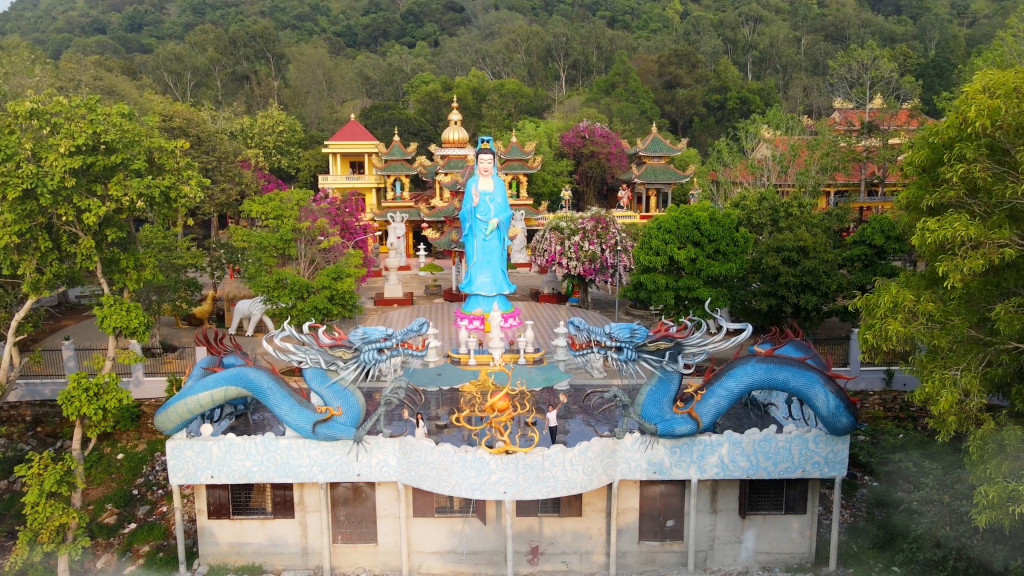 Chiêm bái chùa Thái Sơn núi Cậu