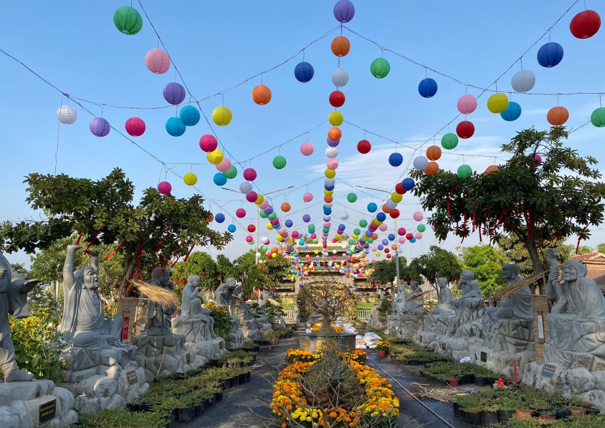 Chùa Gò Kén được trang hoàng đẹp