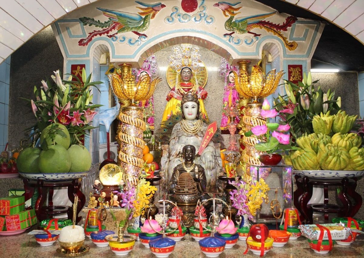 Chùa Tây Ninh Chùa Quan Âm thờ Linh Sơn Thánh Mẫu