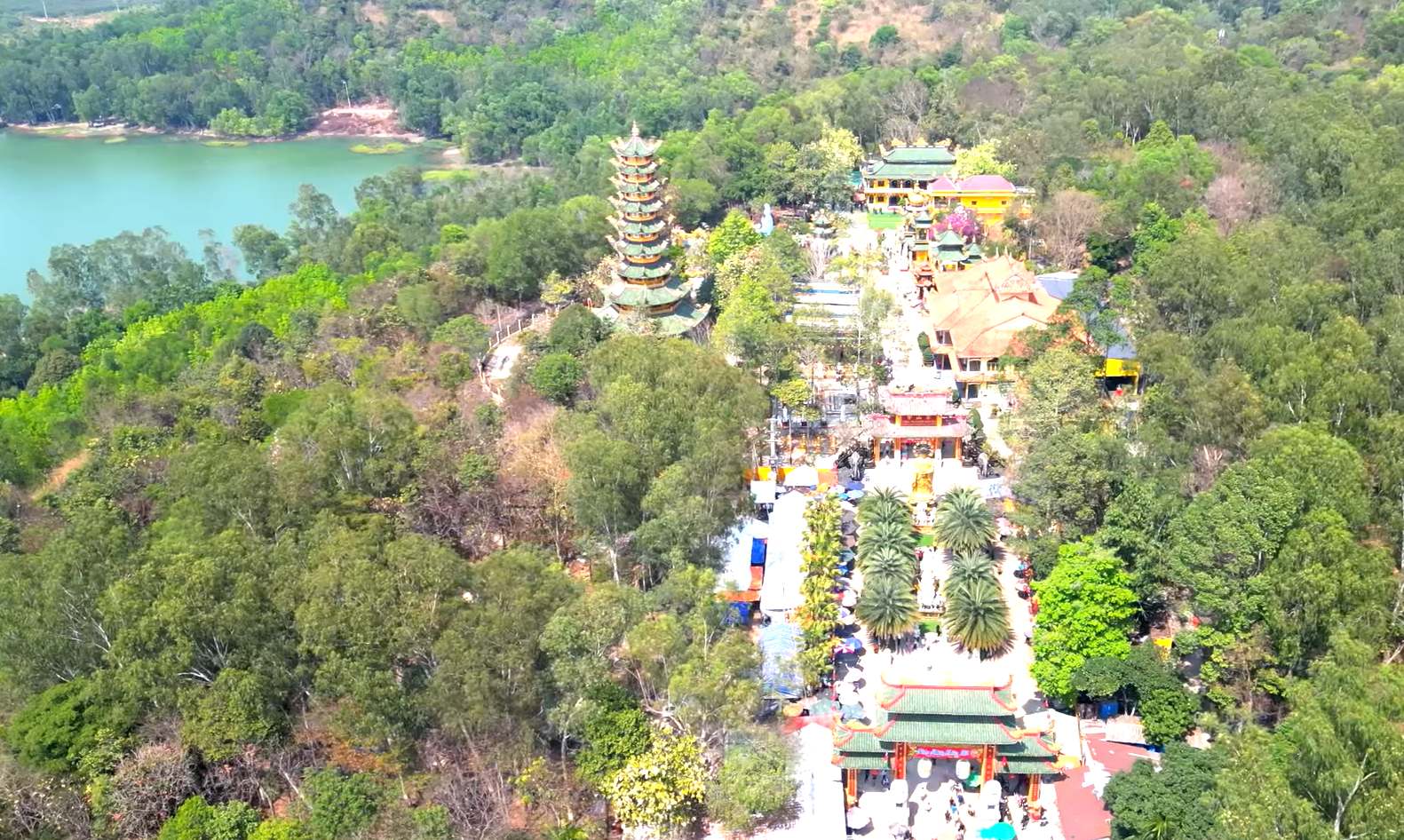 Chùa Thái Sơn núi Cậu