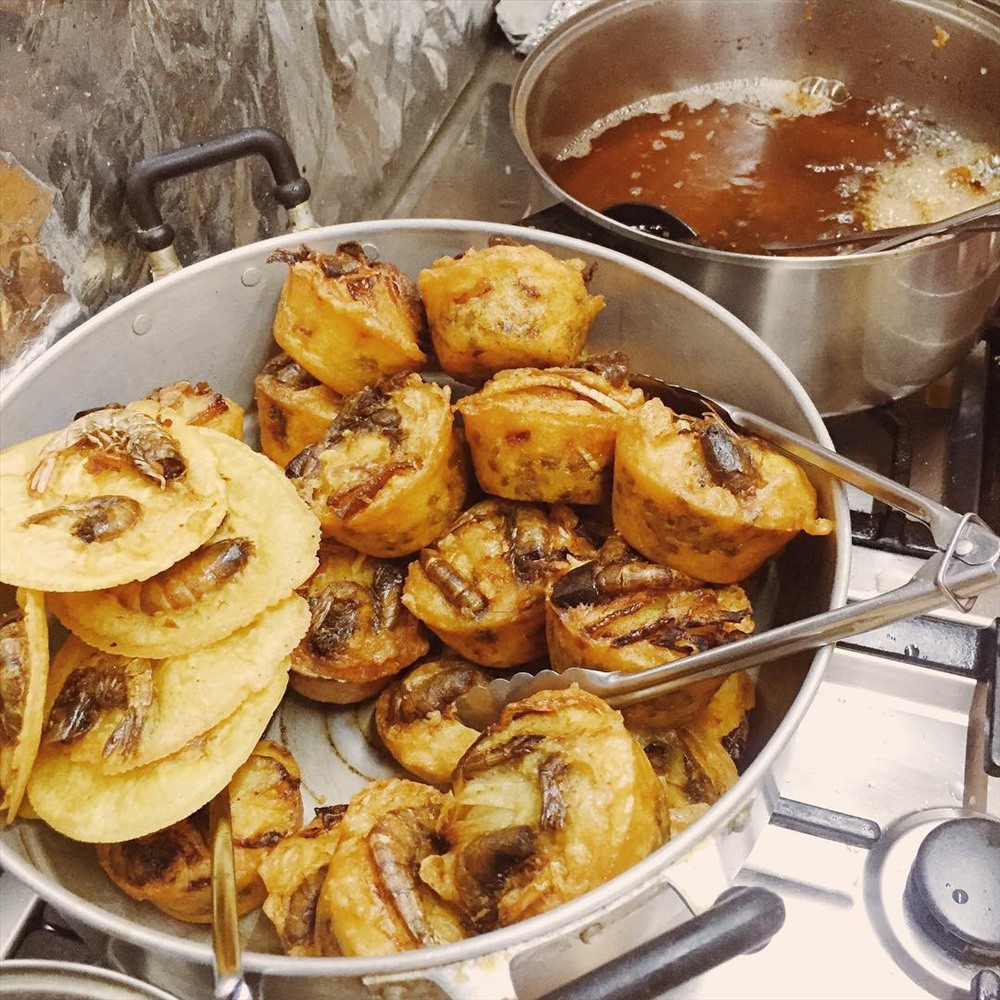 cong cake in the mekong delta