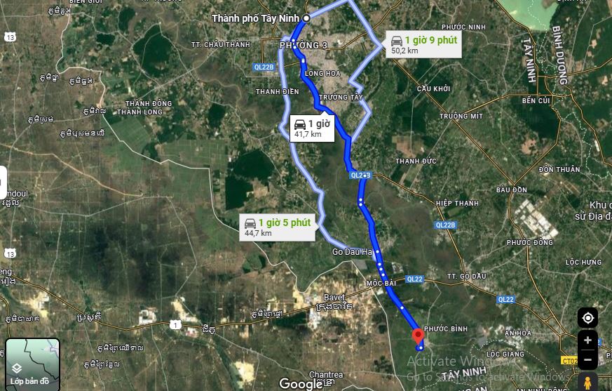 Đường đi tháp cổ Bình Thạnh