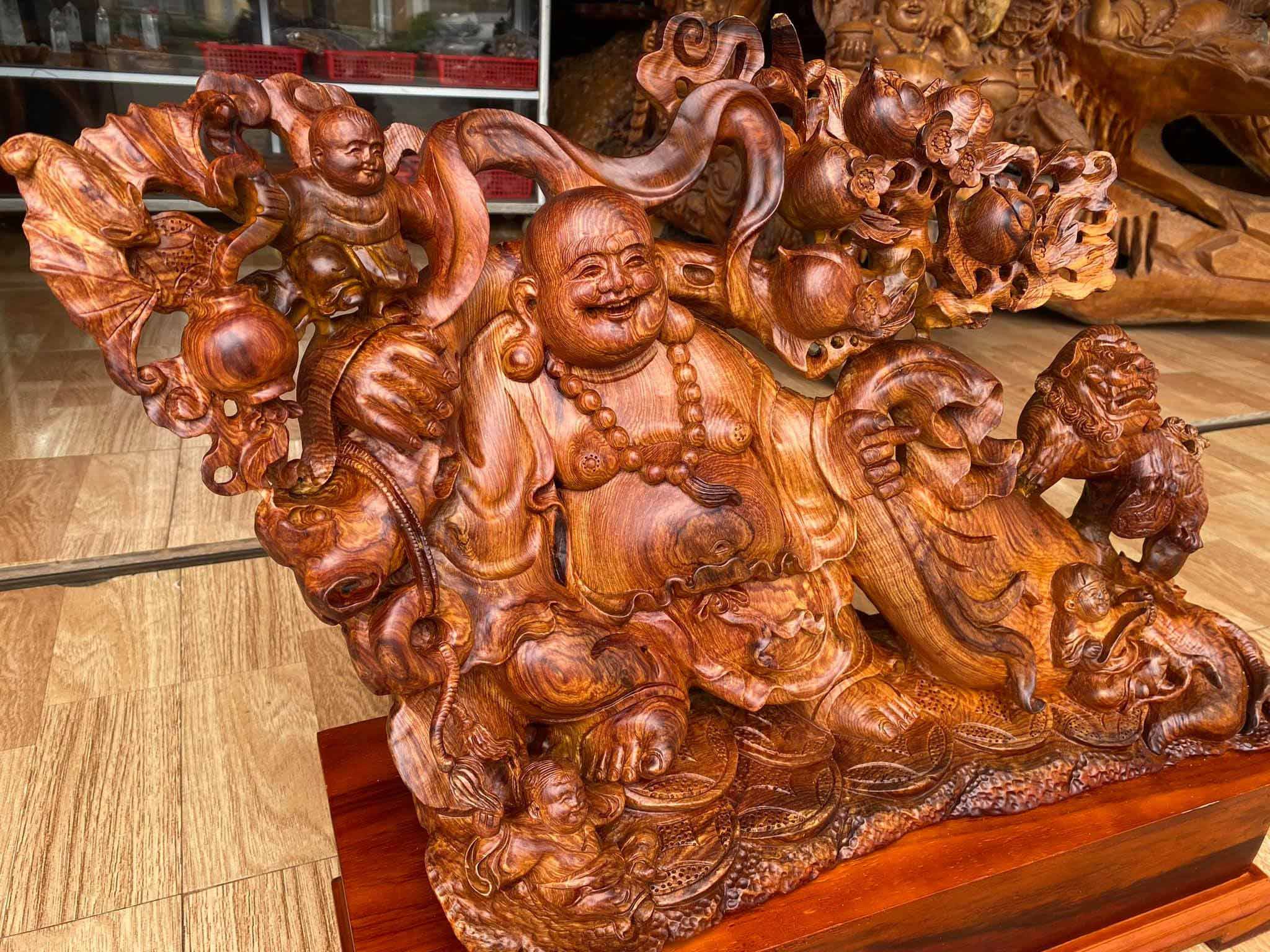 Làng nghề chạm khắc gỗ Đông Giao