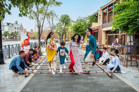 Rực rỡ hành trình du xuân giữa miền di sản Hội An