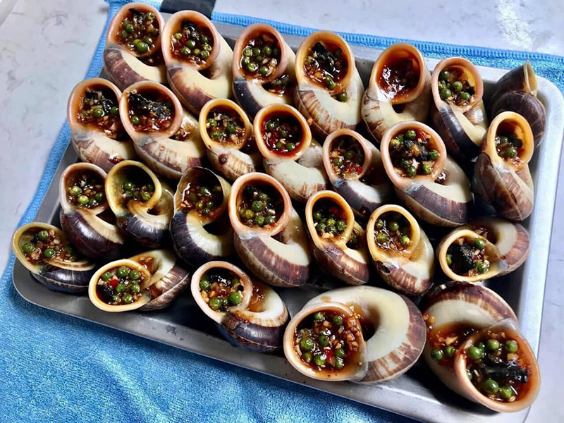 Ốc núi Tây Ninh nướng