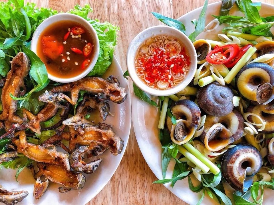 Ốc núi Tây Ninh quán Bàu Sen