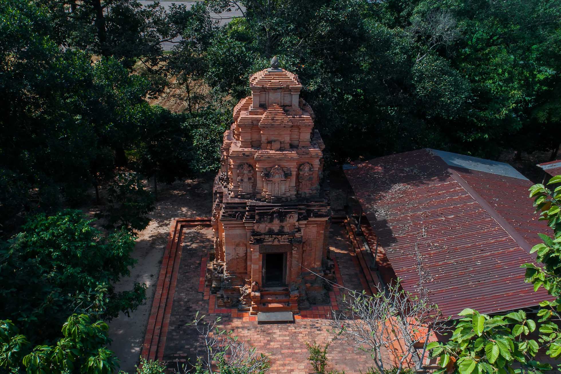 Tháp cổ Bình Thạnh Tây Ninh