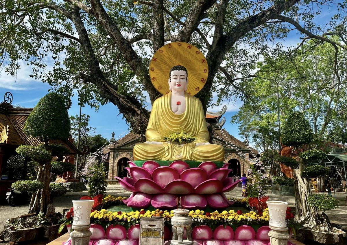 Thời điểm ghé chùa Gò Kén