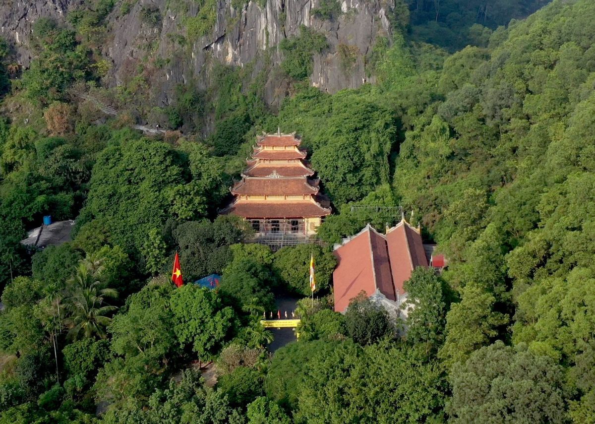 Chùa Nhẫm Dương Toàn cảnh chùa Nhẫm Dương