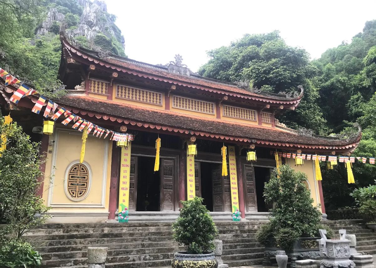 Chùa Nhẫm Dương Vẻ đẹp cổ kính của chùa Nhẫm Dương