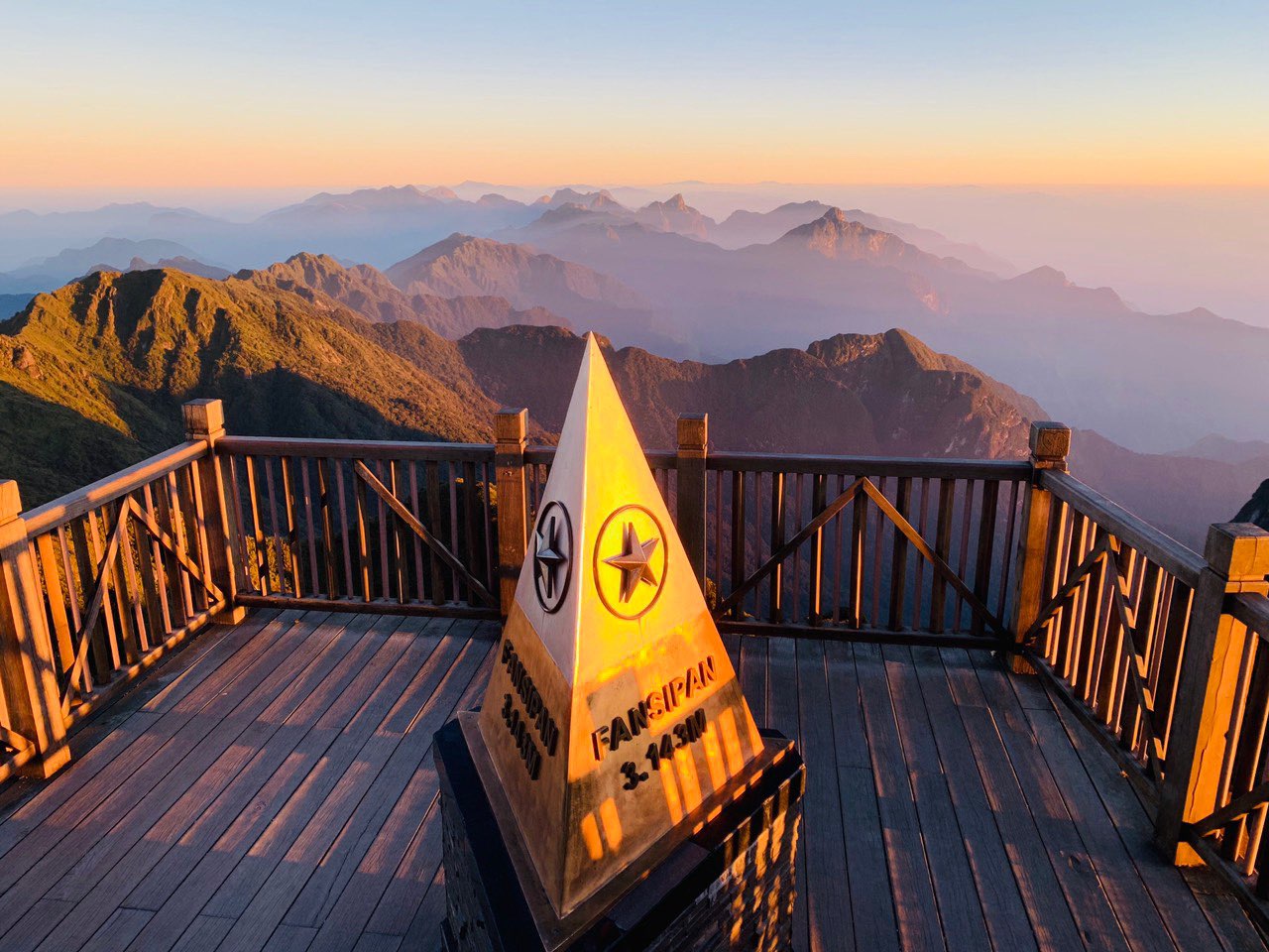 Sunrise in Vietnam The most impressive sunrise in Vietnam can be seen on Fansipan Mountain