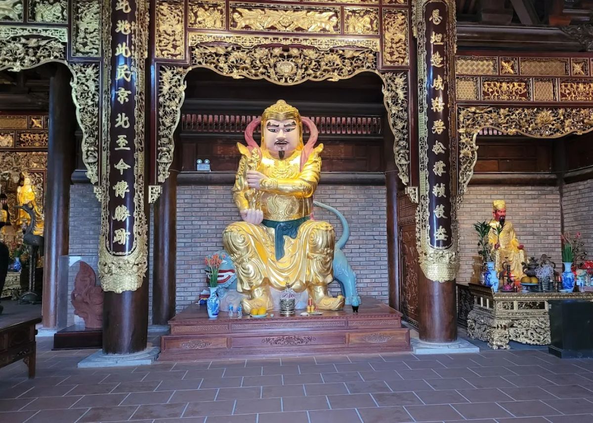 Các tượng thờ tại chùa Dạm