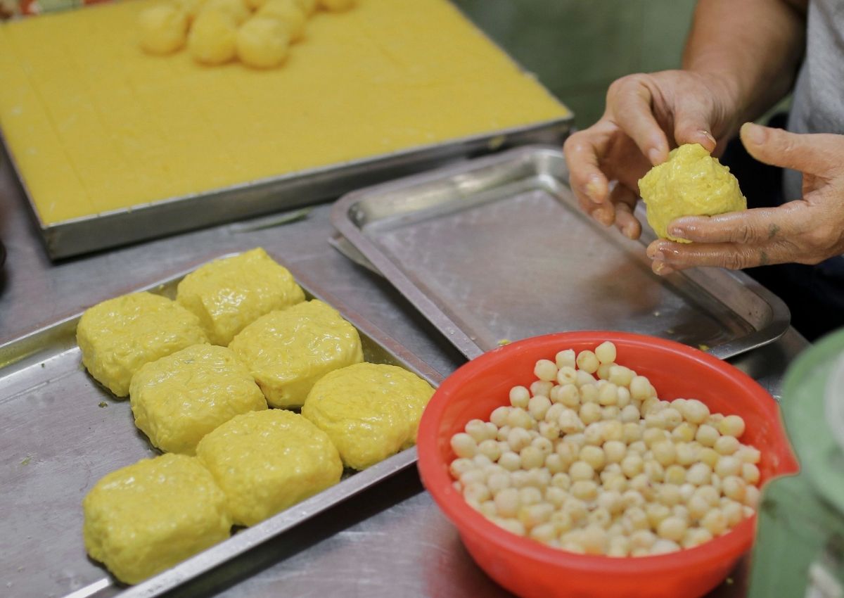 Cách làm nhân bánh phu thê Bắc Ninh