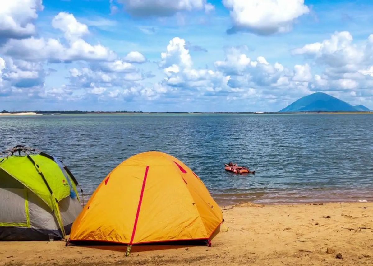 Cắm trại ở Hồ Dầu Tiếng