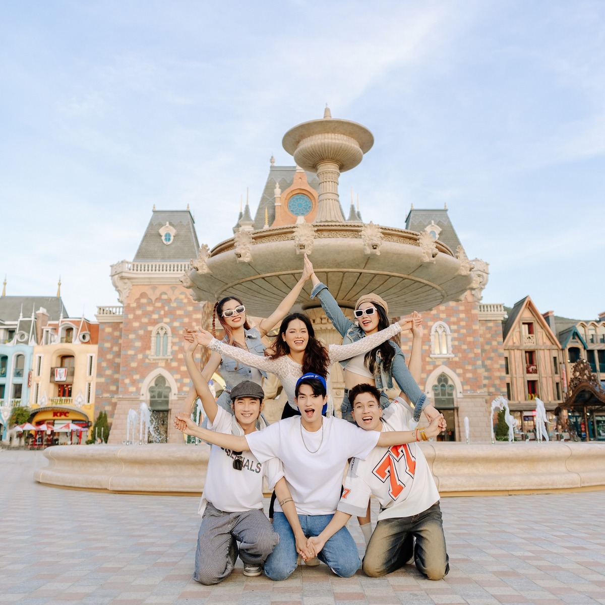 Đồi Cát Đỏ Check-in Vinpearl Harbour Nha Trang