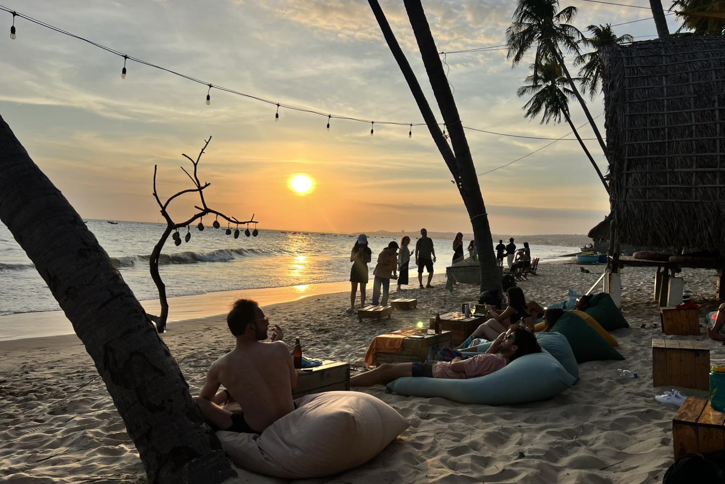Flyboard lúc chiều tà tại Pineapple Mũi Né